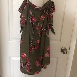 Off the shoulders mini dress